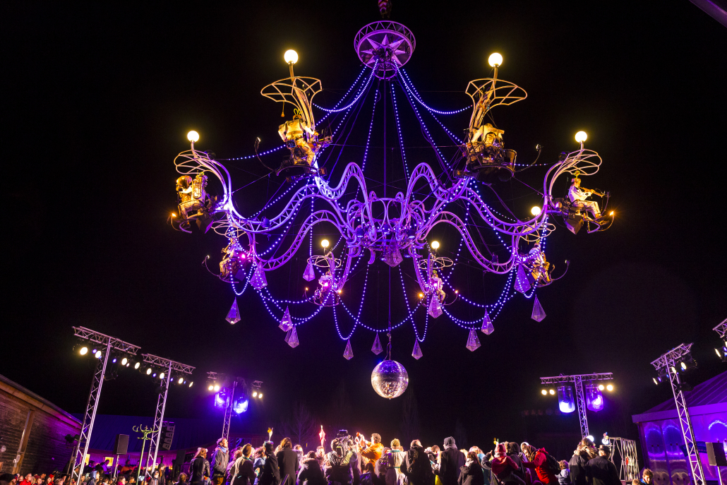 Cristal Palace chandelier.